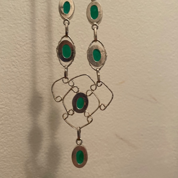 Sterling 20 in green stone necklace - Picture 4 of 4